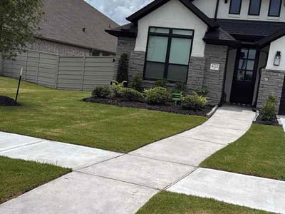Lawn Care service in Manvel, 77578