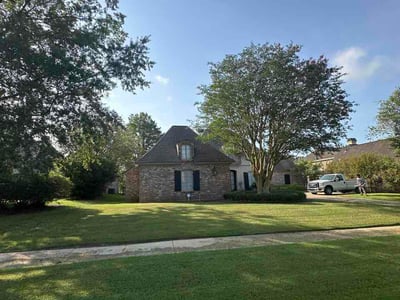 Lawn Care service in Jackson, 70748