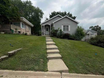 Lawn Care service in Wheaton, 60187