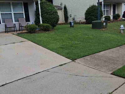 Lawn Care service in El Dorado, 67337