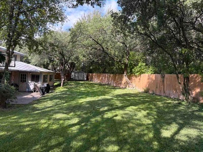 Lawn Care service in Kirby, 78219