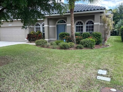 Lawn Care service in Fort Myers, 33901