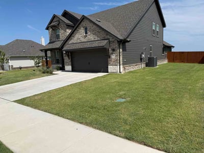 Lawn Care service in Azle, 76020