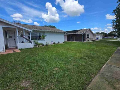 Lawn Care service in Mims, 32754