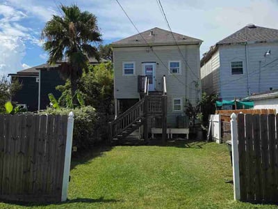 Lawn Care service in Galveston, 77550