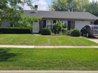 Lawn Care service in Lake In The Hills, 60156