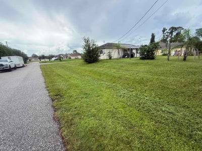 Lawn Care service in North Port, 34287