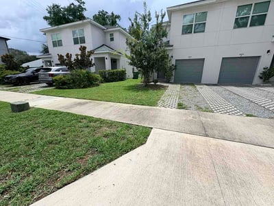 Lawn Care service in Deland, 32720