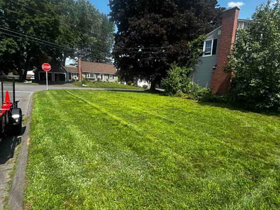 Lawn Care service in Enfield, 06082