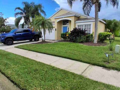 Lawn Care service in Bradenton, 34205