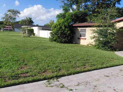 Lawn Care service in Oviedo, 32765
