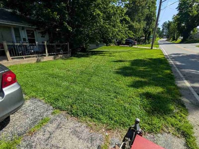 Lawn Care service in Middle Village, 11379