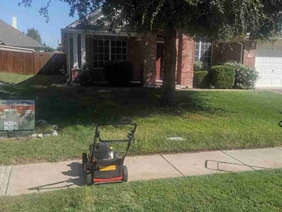 Lawn Care service in Roanoke, 76262