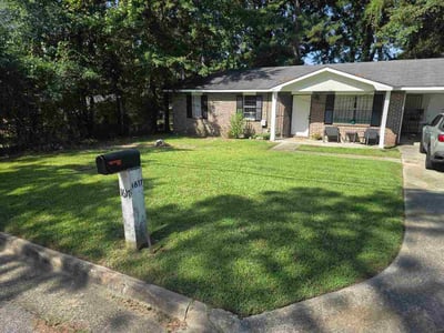 Lawn Care service in Phenix City, 36867
