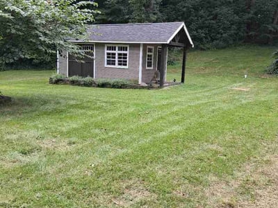 Lawn Care service in Highland, 46322