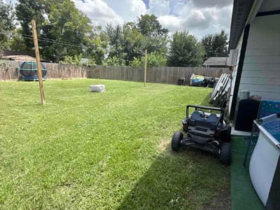 Lawn Care service in Cedar Hill, 75104