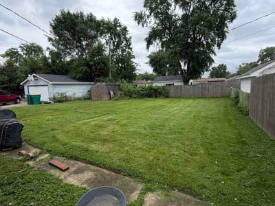 Lawn Care service in Tinley Park, 60477