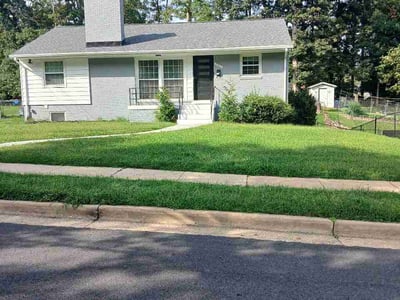 Lawn Care service in Centreville, 20120