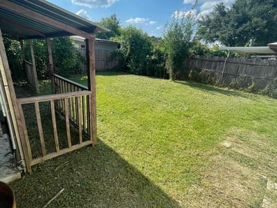 Lawn Care service in Breaux Bridge, 70517