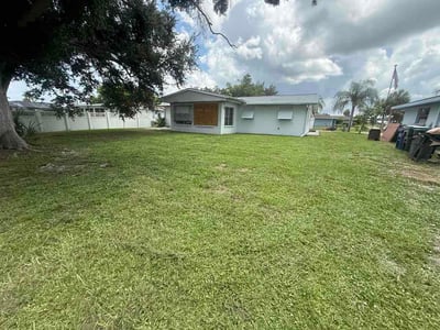 Lawn Care service in Venice, 90291
