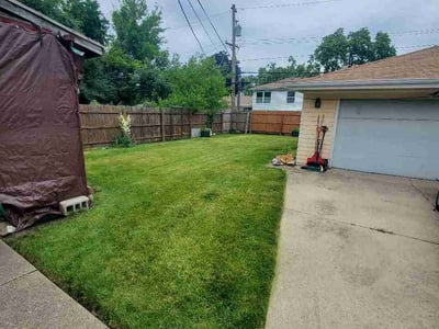 Lawn Care service in Schaumburg, 60194