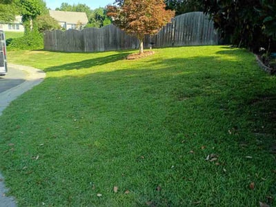 Lawn Care service in Westbrook, 04092