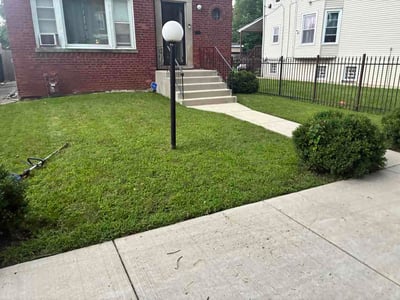 Lawn Care service in Wheaton, 60187