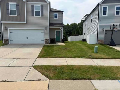 Lawn Care service in Lancaster, 93534
