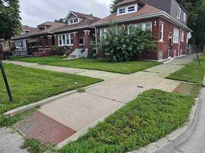 Lawn Care service in West Chicago, 60185