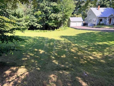 Lawn Care service in Londonderry, 03053