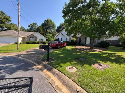 Lawn Care service in Opelika, 36801