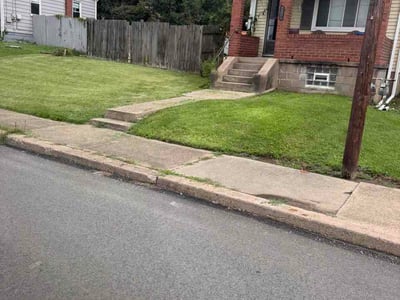 Lawn Care service in Carnegie, 15106