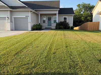 Lawn Care service in Kaysville, 84037