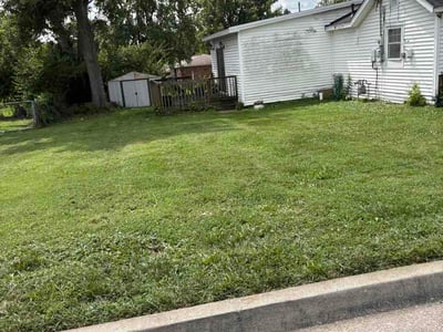 Lawn Care service in Columbia, 65201