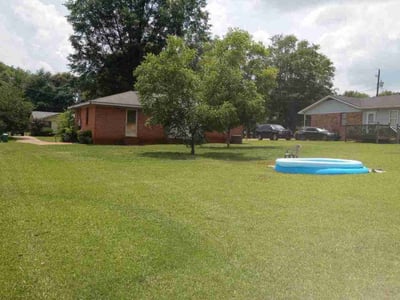 Lawn Care service in Montevallo, 35115