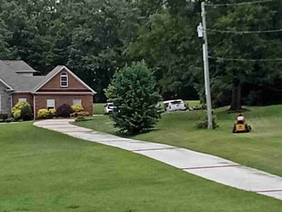 Lawn Care service in Montevallo, 35115