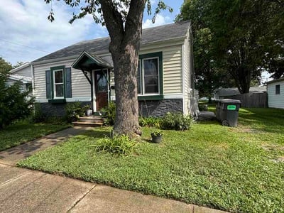 Lawn Care service in Granite City, 65401