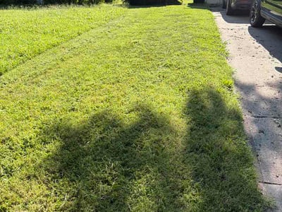 Lawn Care service in Topeka, 66612