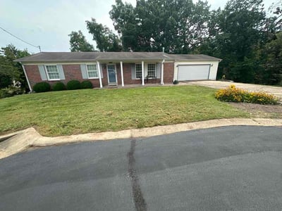 Lawn Care service in High Ridge, 63049