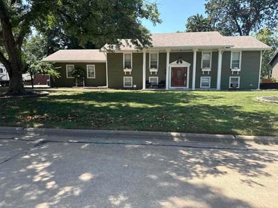 Lawn Care service in Ozark, 65721