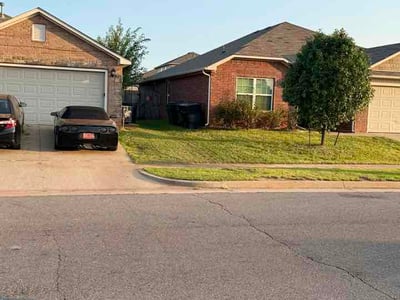 Lawn Care service in Moore, 73160