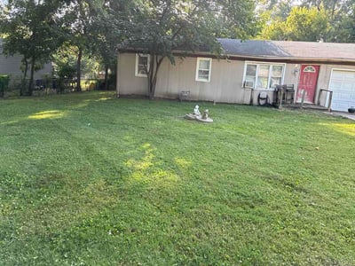 Lawn Care service in Belton, 64012