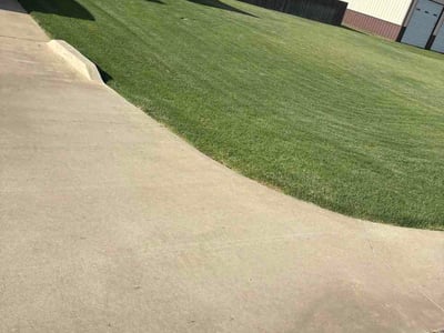 Lawn Care service in Tuttle, 73089