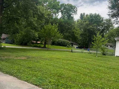 Lawn Care service in Gladstone, 64118