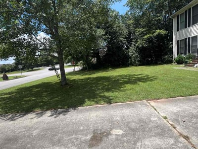 Lawn Care service in Madison, 35758