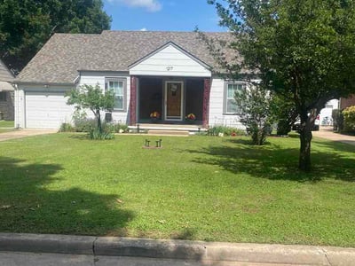 Lawn Care service in Oakhurst, 74107