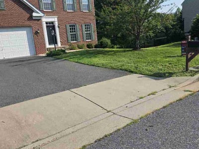 Lawn Care service in Fort Washington, 23936