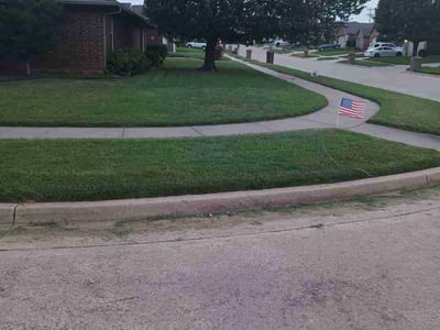 Lawn Care service in Mustang, 73064