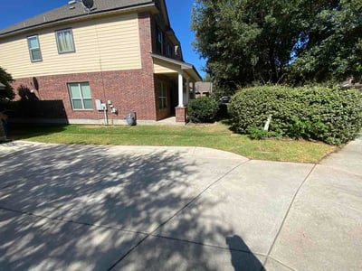Lawn Care service in Helotes, 78023