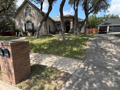 Lawn Care service in Shavano Park, 78231